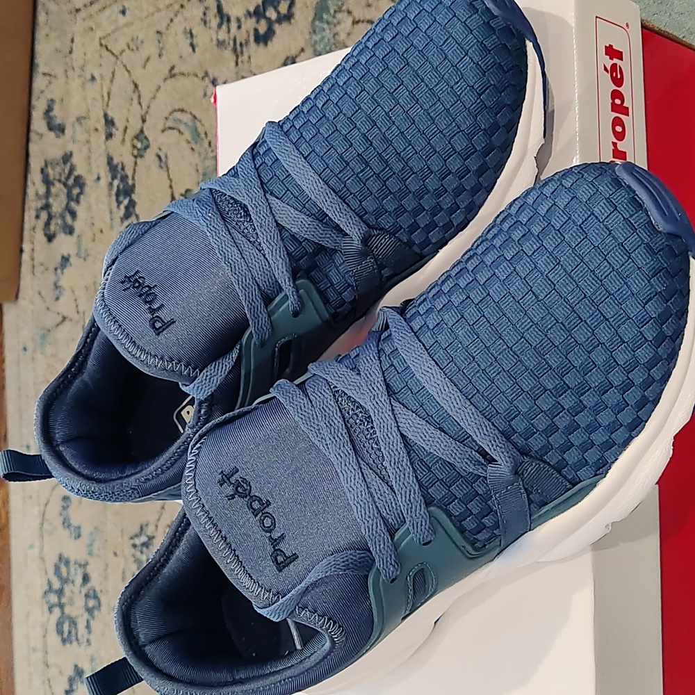 Propet women's ultra weave sneaker-NEW - Picture 3 of 9